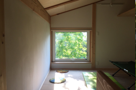 深呼吸したくなる、無垢の木の香り