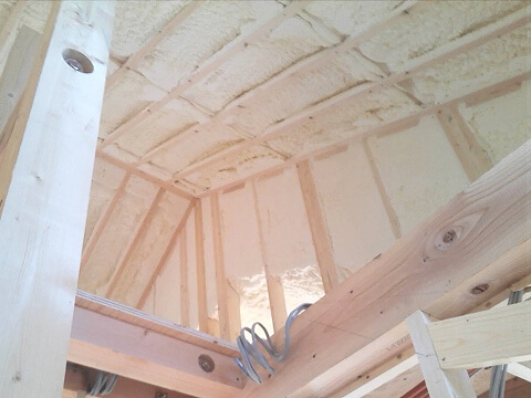 高断熱・高気密性能で暖かさを逃さない