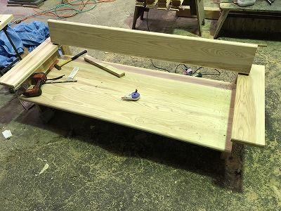 ソファーできました。